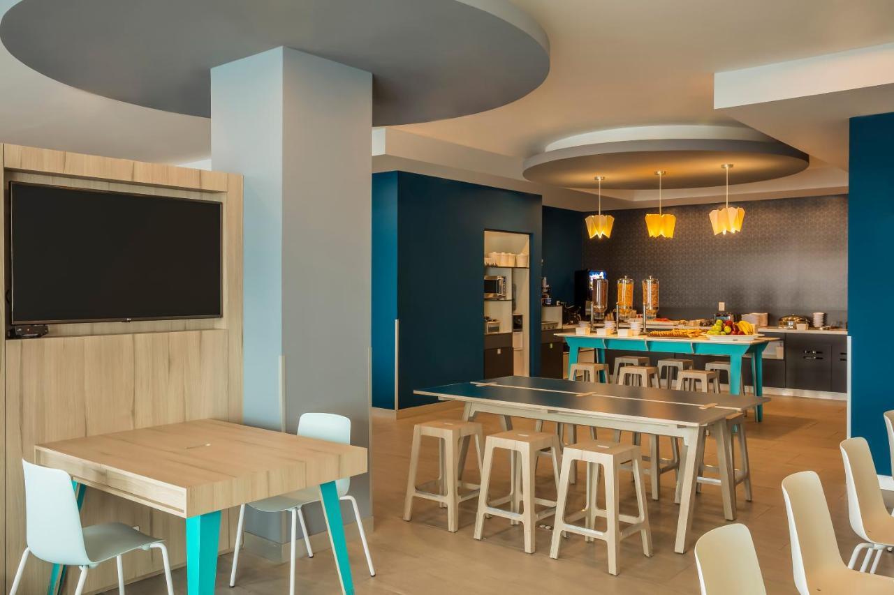 One Monterrey Tecnologico Hotel Kültér fotó